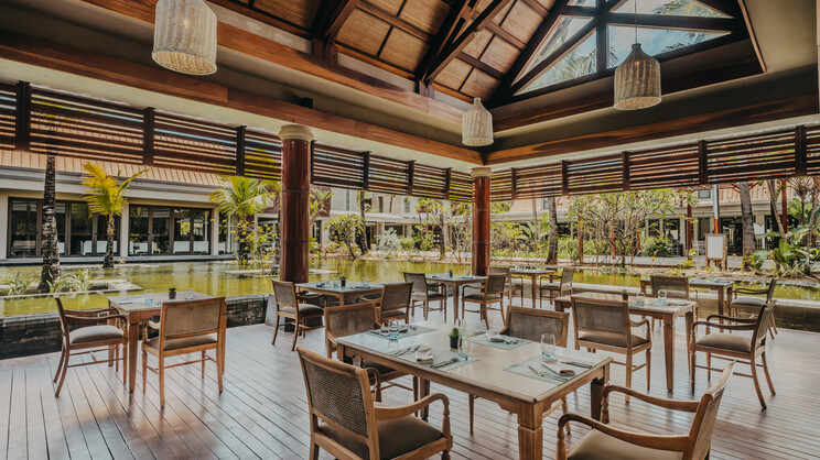 Crystals Beach Resort Belle Mare